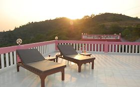 Sunshine Courtyard Resort